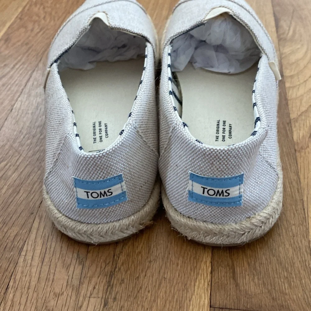TOMS Linen Slip-On Espadrilles - **Like New** Size 10